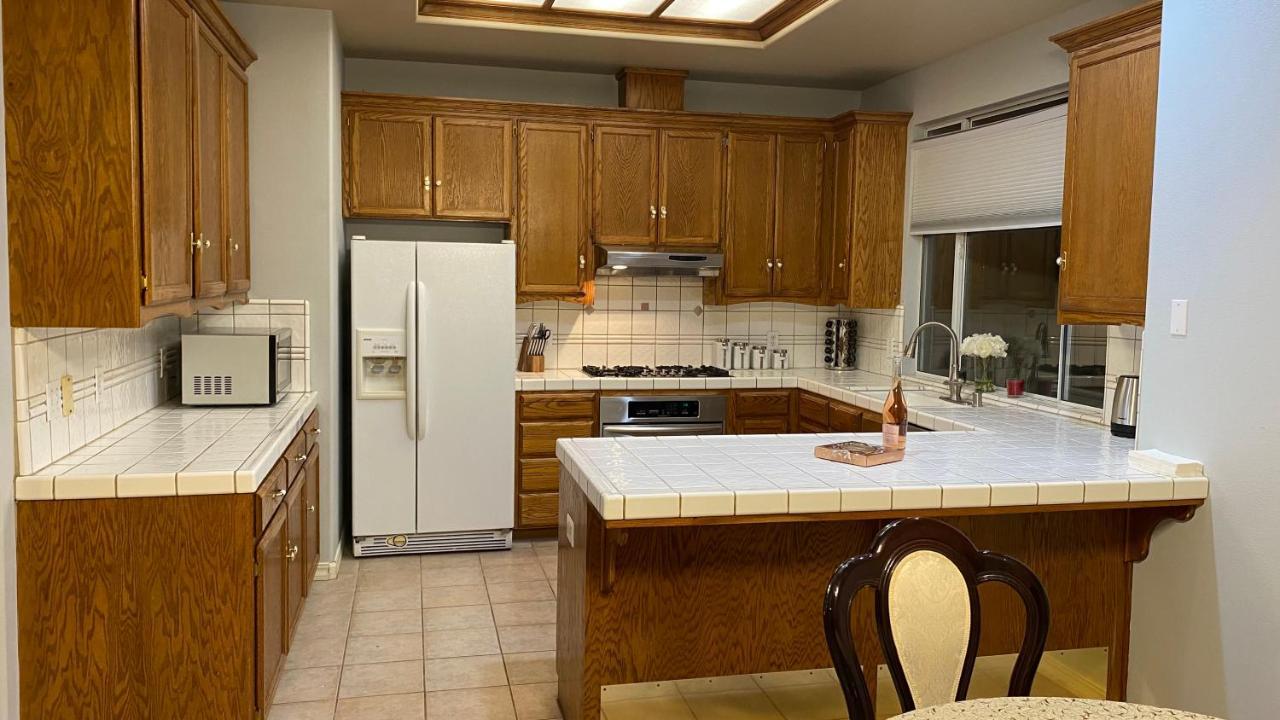 Beautiful Peaceful Desirable Home In Madera Rancho Exteriér fotografie
